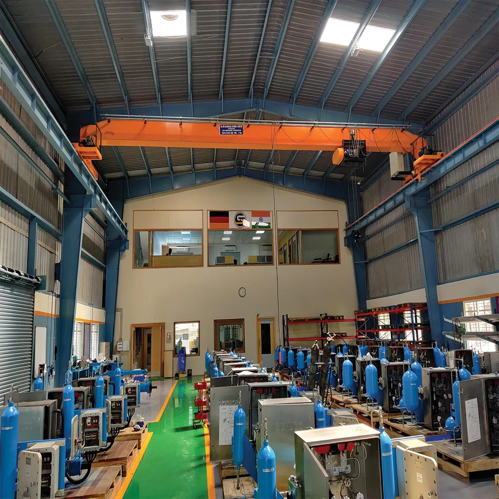 Single girder EOT crane operated using pendant control